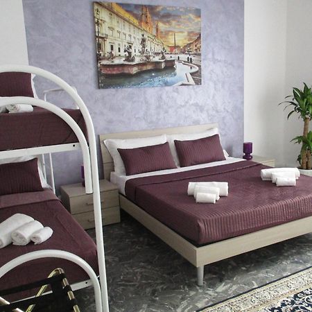 Maxim Rooms Рим Екстериор снимка