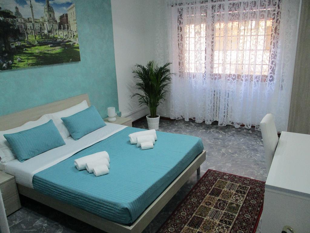 Maxim Rooms Рим Екстериор снимка