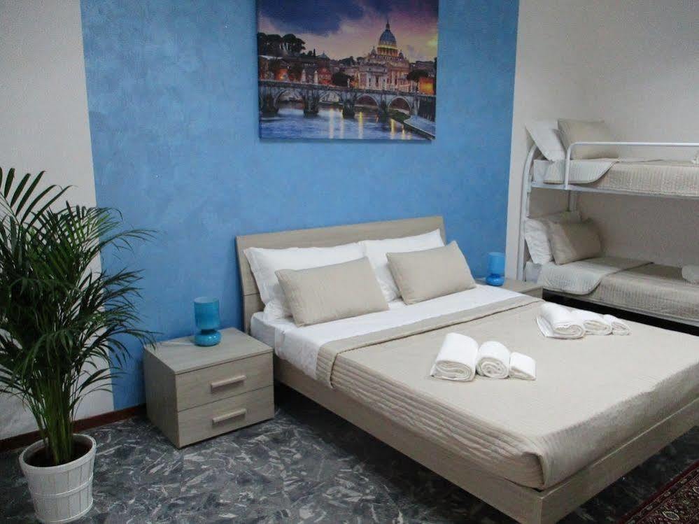 Maxim Rooms Рим Екстериор снимка
