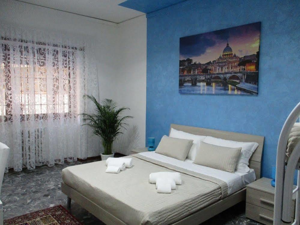 Maxim Rooms Рим Екстериор снимка