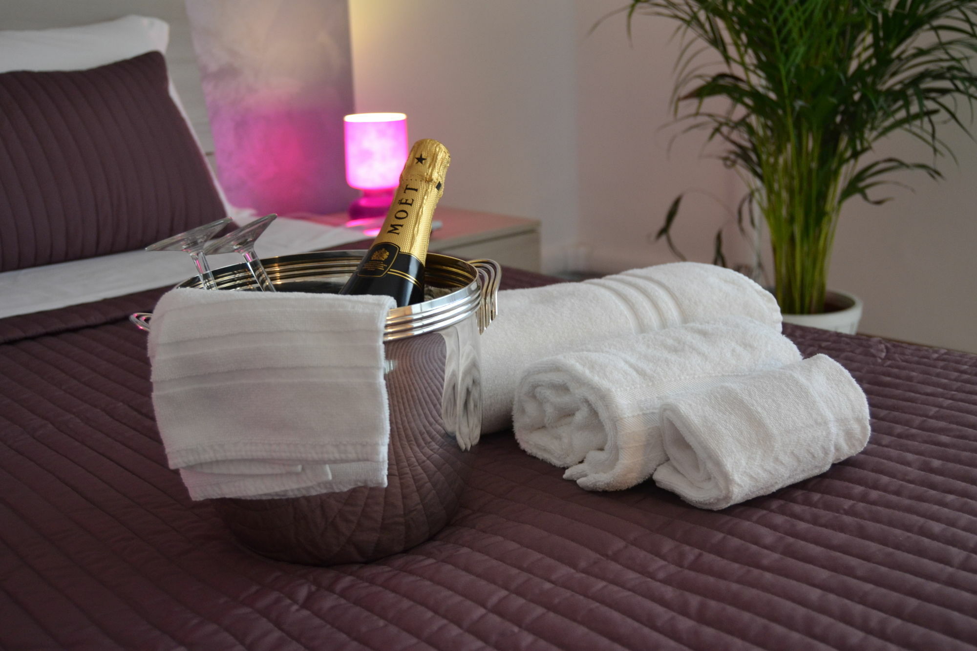 Maxim Rooms Рим Екстериор снимка